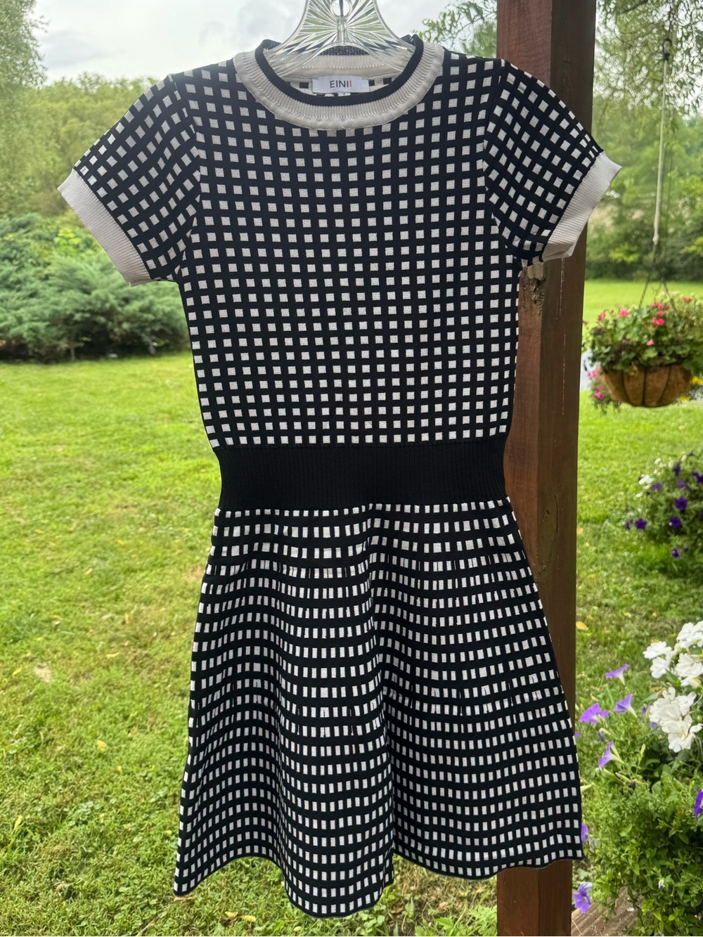 Einii Vintage Black and White Check Knit Casual Dress